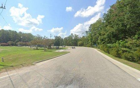 5330 Caratoke Hwy Parking