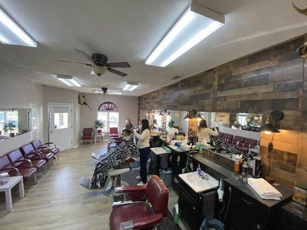 Moyock Barber Shop/ Carolina Cuts
