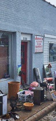 Janet's Flea Market