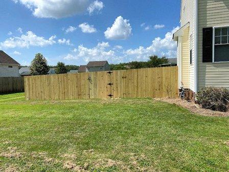 Chuck’s Fences and Decks