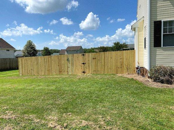Chuck’s Fences and Decks