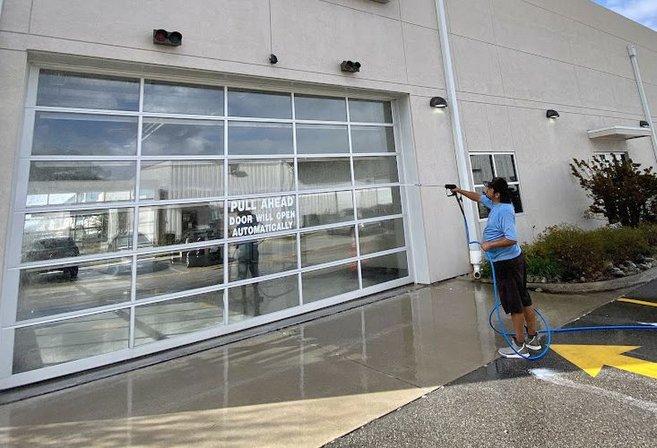 Prime Time Pressure Washing & Roof Cleaning