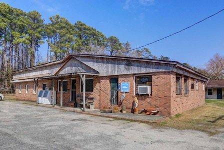 Carawan's Lakeside Motel
