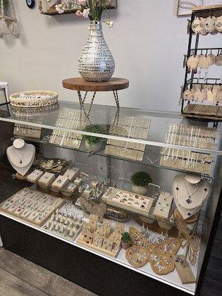 Moni's Jewelry