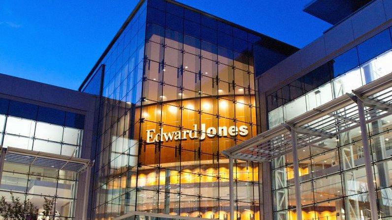 Edward Jones - Financial Advisor: Doug Bates