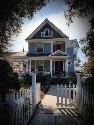 Pepperberry Inn Bed and Breakfast