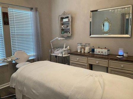Charming Parlour Esthetics