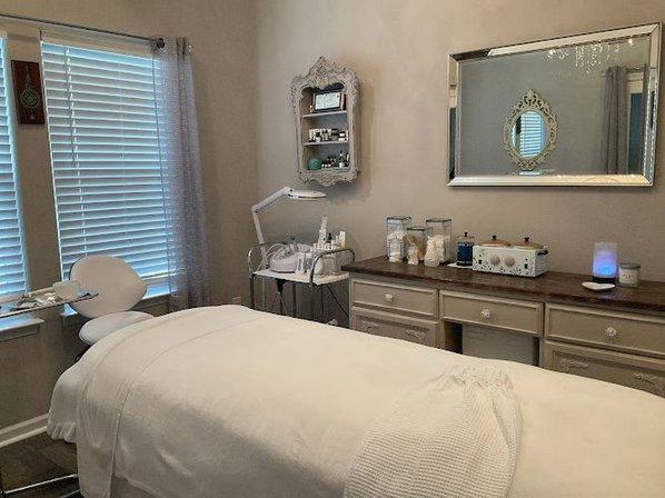 Charming Parlour Esthetics