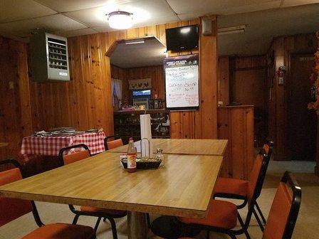Mutt-N-Jeff's Country Kitchen