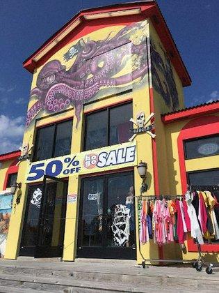 Pirates Beachwear outlet