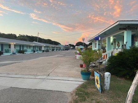 Swell Motel