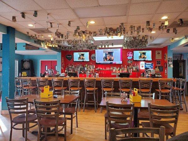 Uncle Ike's Sandbar & Grill