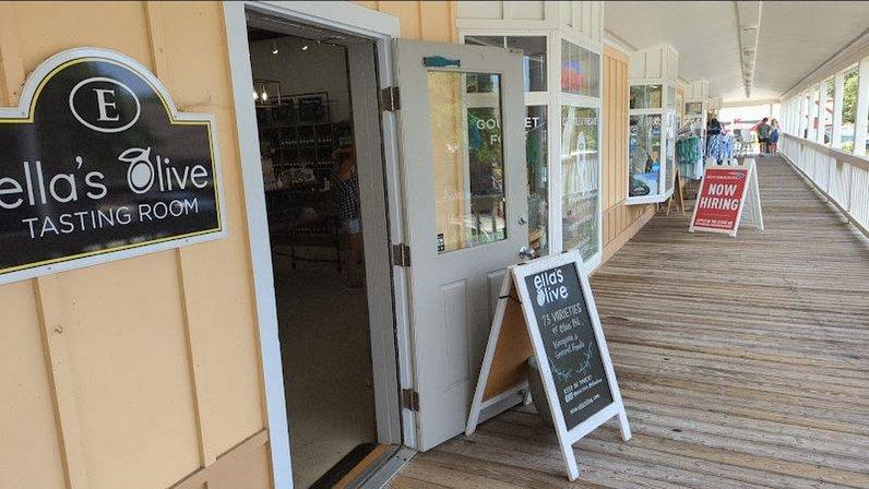Ella’s Olive Tasting Room