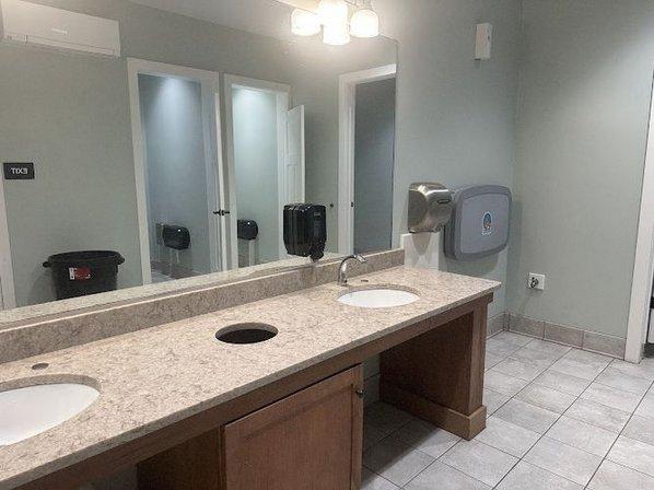 Whalehead Club Public Bathroom