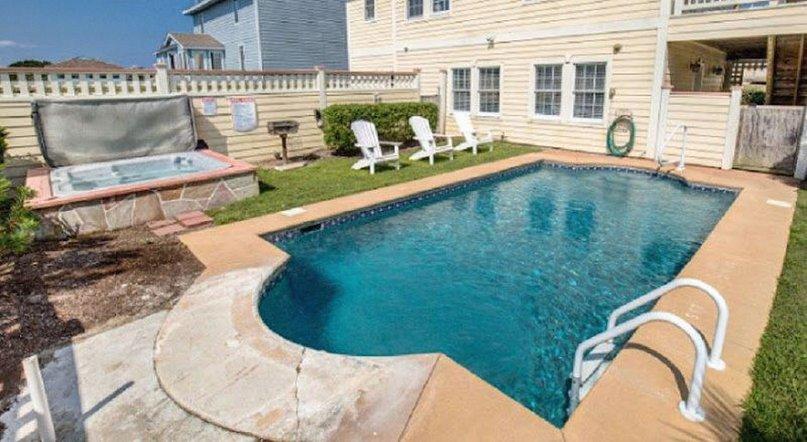Mike Bishal - Great Escapes OBX
