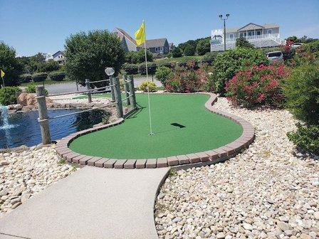 Paradise Golf & Arcade