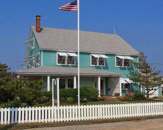 Cypress House Bed & Breakfast