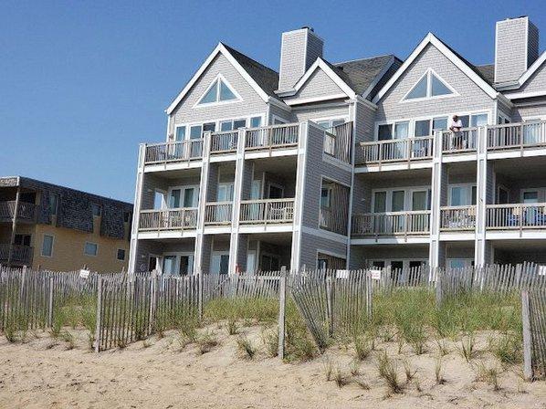 Crystal Shores