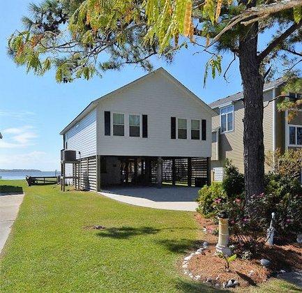 Sheila Williamson Broker