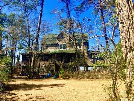 The Cypress Moon Inn