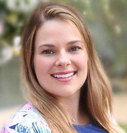 Sarah Pritchard, Outer Banks Real Estate Broker - SAGA Realty & Construction