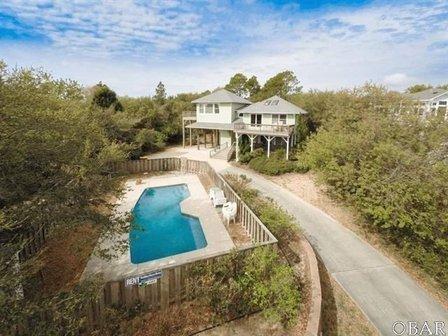 Lisa Strydom, Coldwell Banker-Seaside Realty