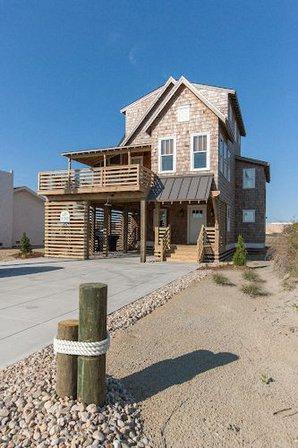 The Coastal Cottage Company | Outer Banks Builders