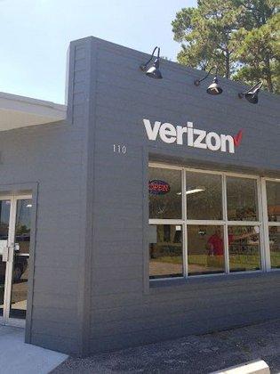 Verizon Authorized Retailer – Victra