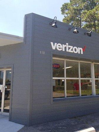 Verizon Authorized Retailer – Victra
