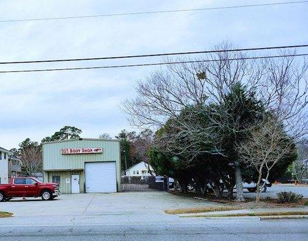 Ron & Phil's Body Shop