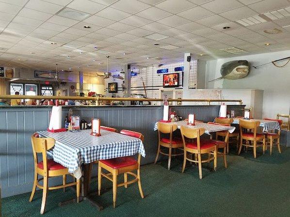 Dirty Dick's Crab House - Nags Head