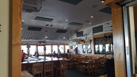 Basnight's Lone Cedar Cafe