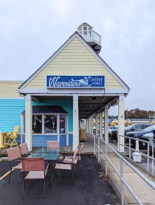 Waveriders Coffee, Deli & Market
