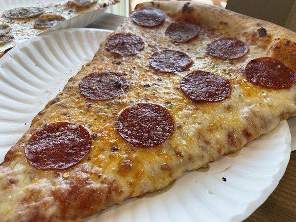 Benny Tesoro's Pizza