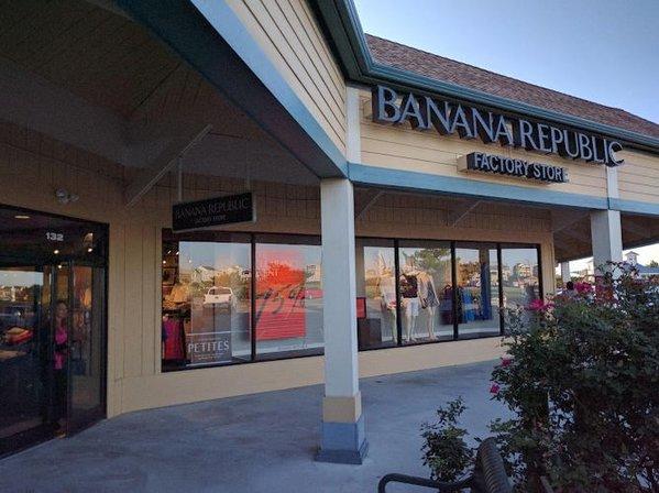 Banana Republic Factory Store