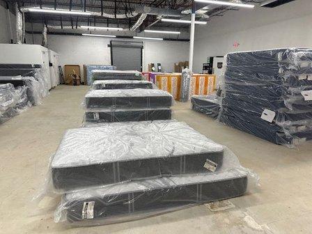 Mattress Warehouse of Nags Head - OBX Mall