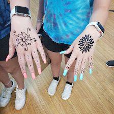 Life On A Sandbar- Braids, Hair Wraps, Henna & Kid's Activities