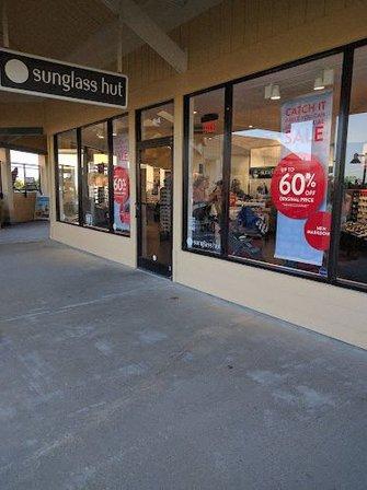 Sunglass Hut