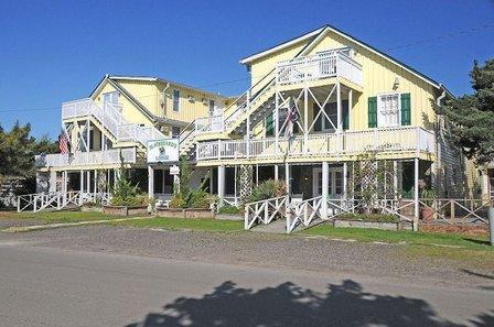 Blackbeard's Lodge