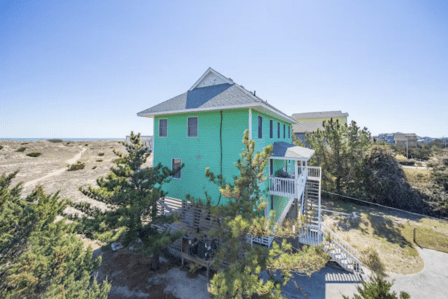 Beachfront Rental - The Grom's Nest